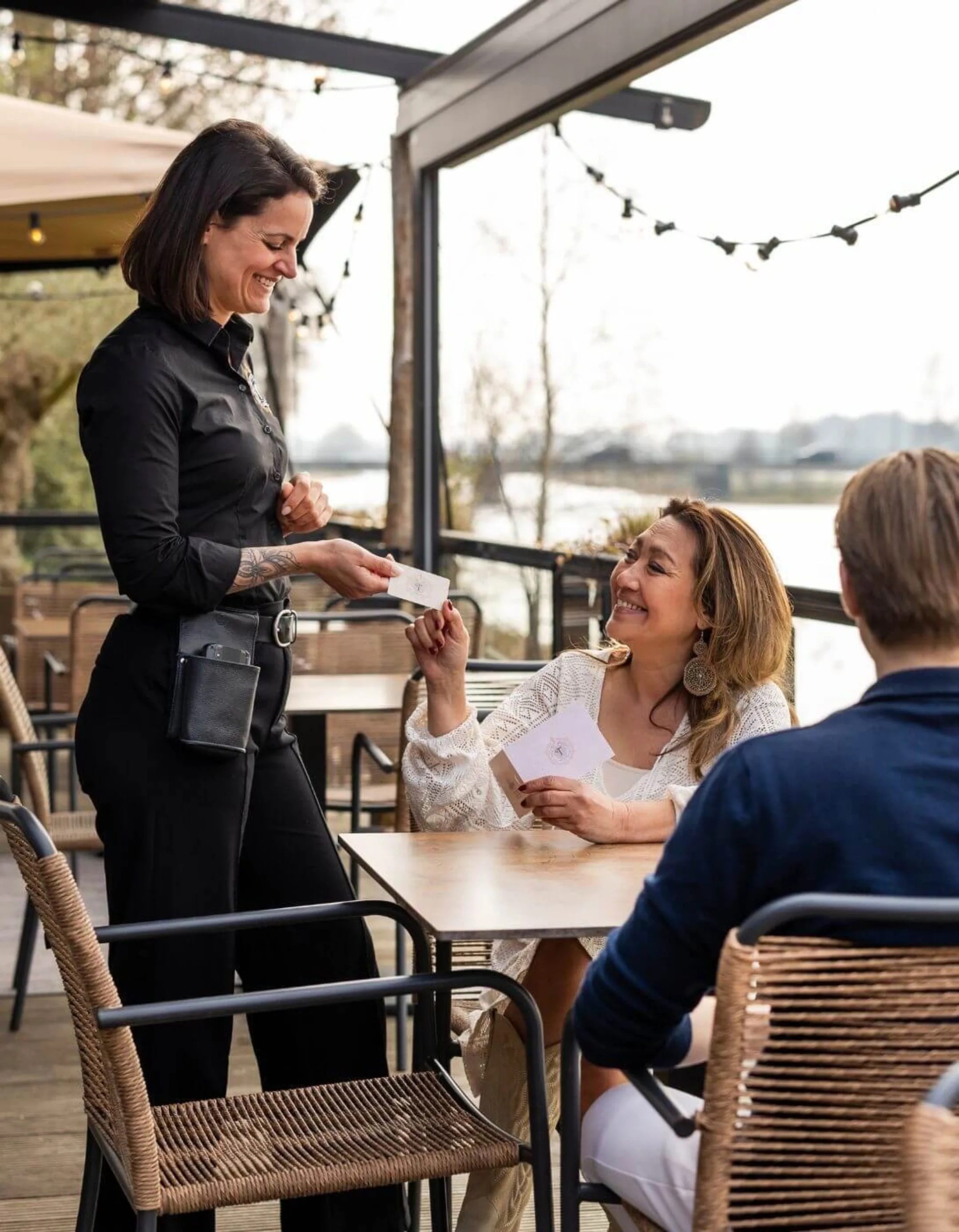 DISH cadeaukaart loyaltysysteem horeca restaurants