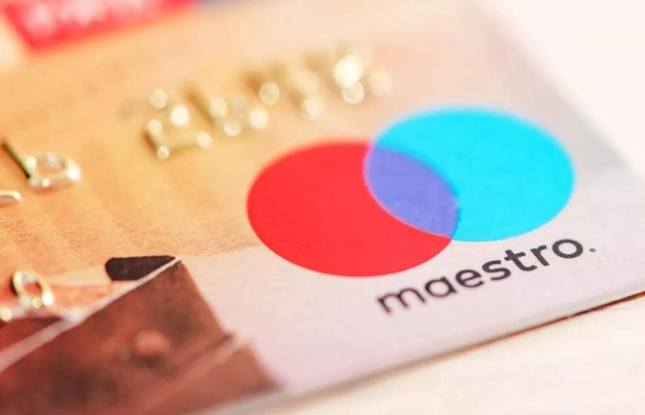 Overstap Maestro en V-Pay betaalpassen